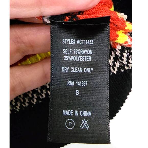 ASTR the Label Striped Cropped Striped Sweater Size Small - Picture 4 of 5